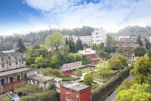 说明: //news.h7club.net/__local/A/6E/2E/69FF2E6023FB193B2E0047C6CF6_2E54B736_25077.jpg